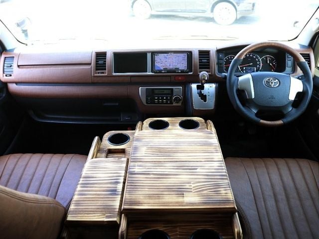 TOYOTA HIACE wagon 2017