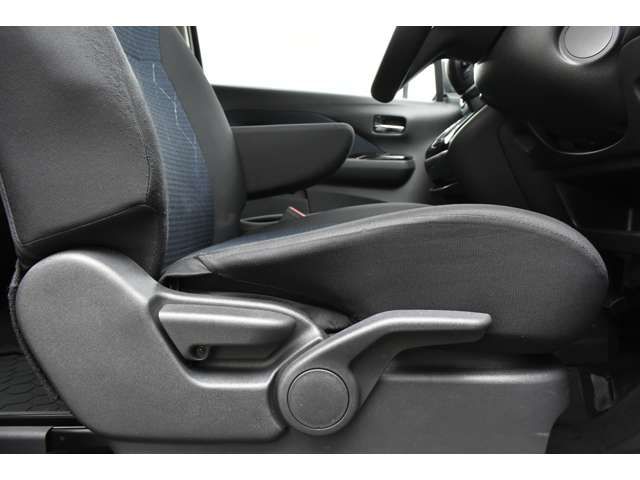 MITSUBISHI ek X 2020