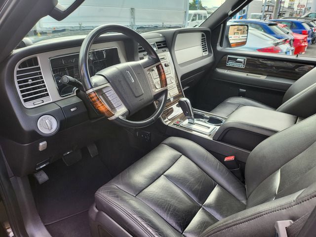 LINCOLN LINCOLN NAVIGATER 2WD 2009