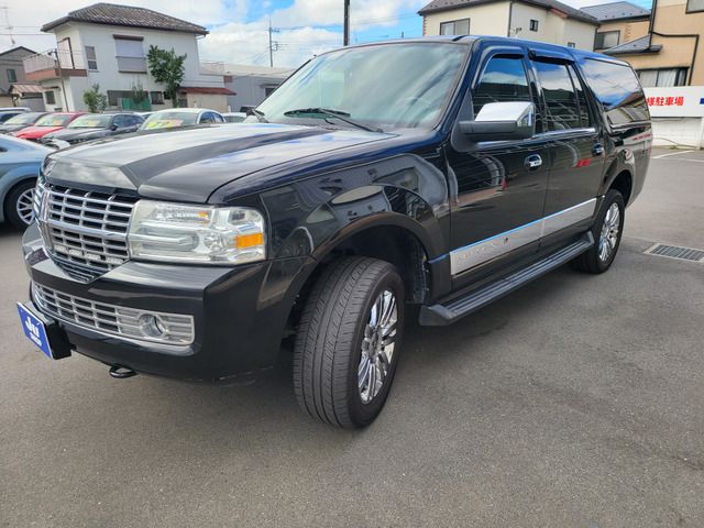 LINCOLN LINCOLN NAVIGATER 2WD 2009