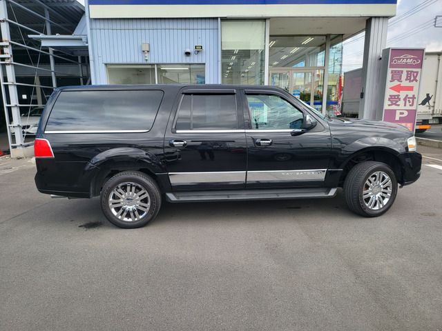 LINCOLN LINCOLN NAVIGATER 2WD 2009