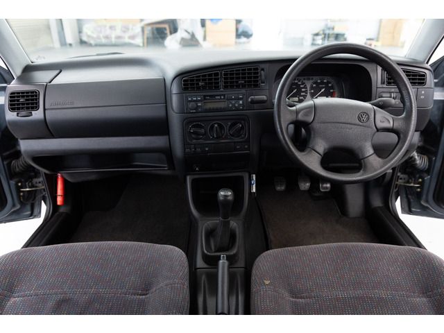 VOLKSWAGEN VOLKSWAGEN GOLF 1995