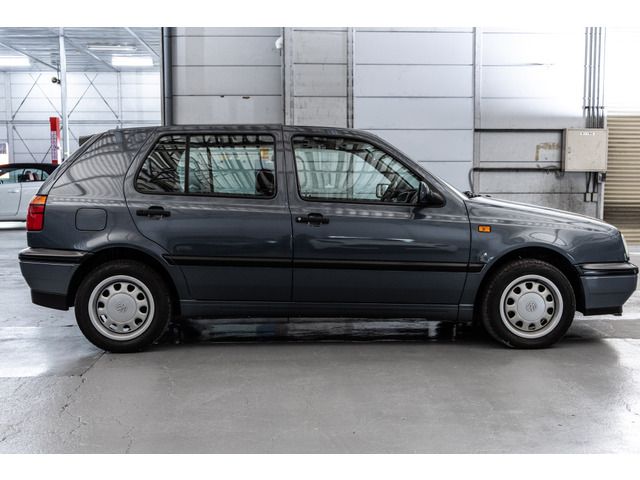 VOLKSWAGEN VOLKSWAGEN GOLF 1995