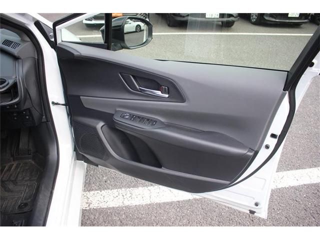 TOYOTA PRIUS PHV 2025