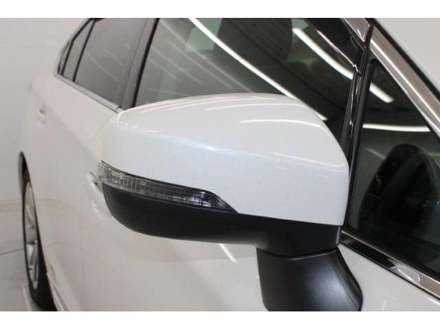 SUBARU LEGACY B4 2017