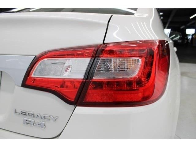 SUBARU LEGACY B4 2017