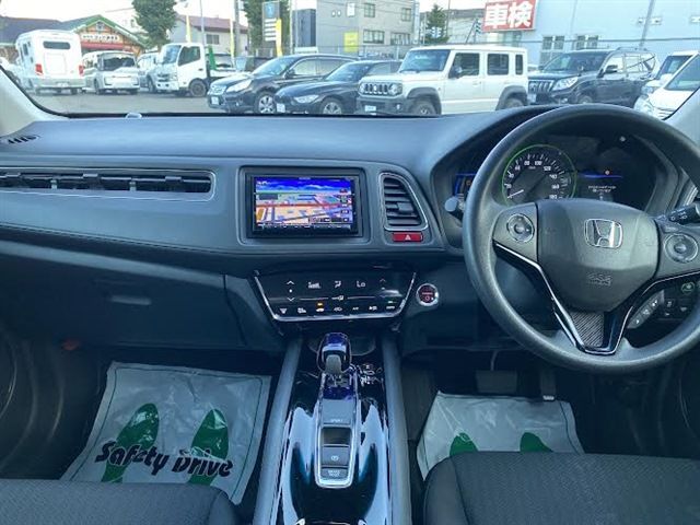 HONDA VEZEL HYBRID 4WD 2014