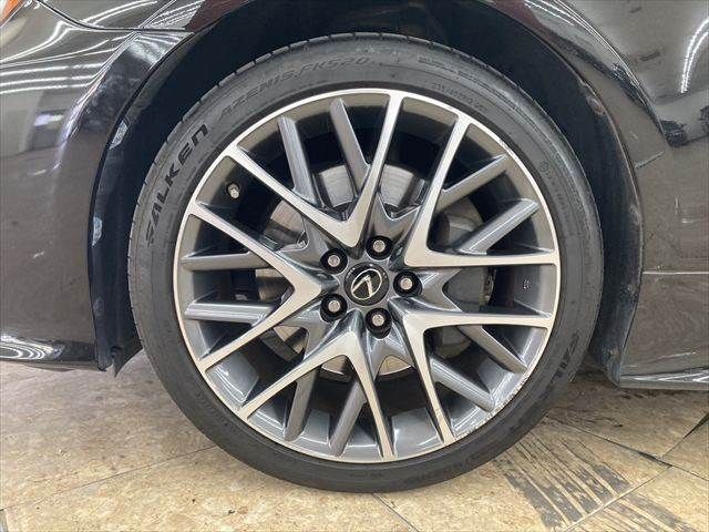 TOYOTA LEXUS RC300h 2015