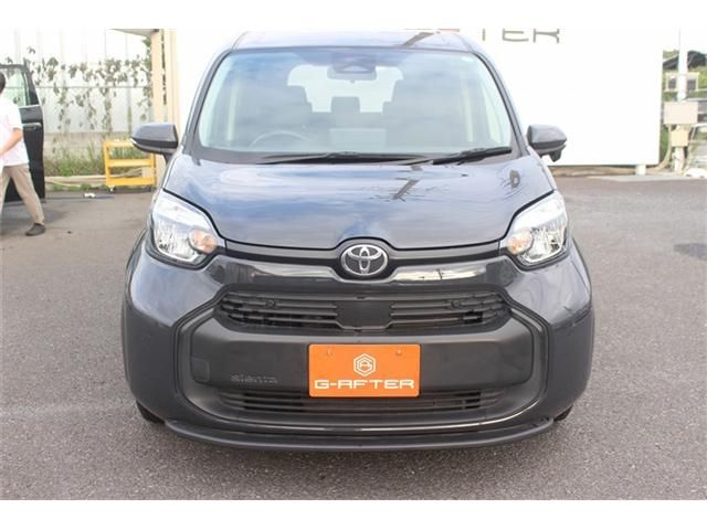 TOYOTA SIENTA 2022