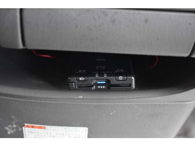 MAZDA TITAN DUSH 2007