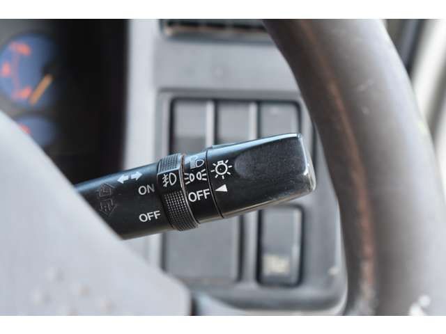 MAZDA TITAN DUSH 2007