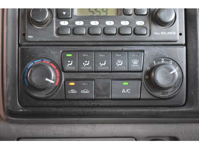 MAZDA TITAN DUSH 2007