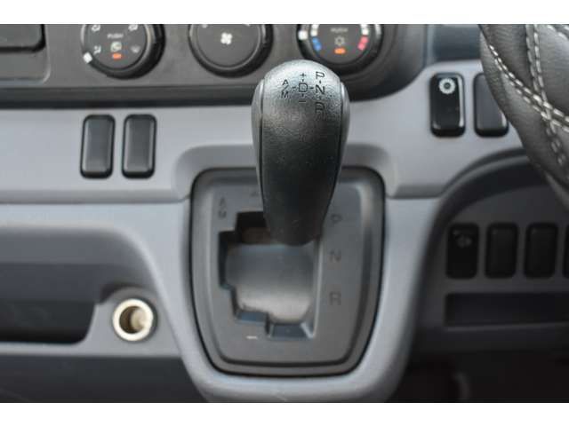 MITSUBISHI CANTER 2011