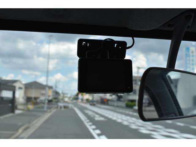 MITSUBISHI CANTER 2011