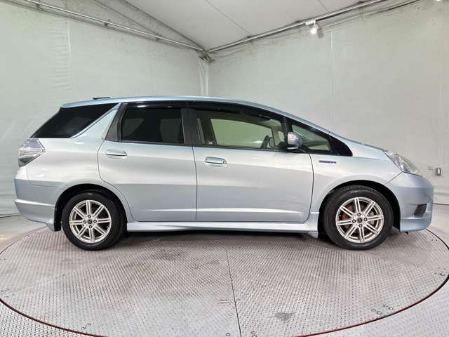 HONDA FIT SHUTTLE HYBRID 2013