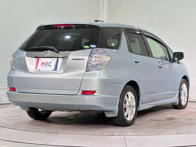 HONDA FIT SHUTTLE HYBRID 2013