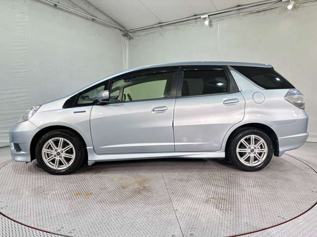 HONDA FIT SHUTTLE HYBRID 2013