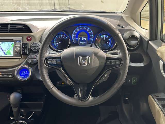 HONDA FIT SHUTTLE HYBRID 2013