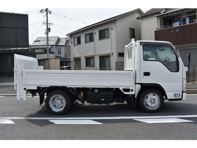 ISUZU ELF 2012
