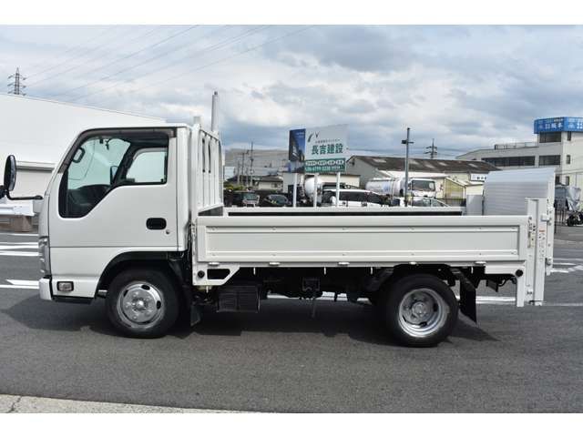 ISUZU ELF 2012