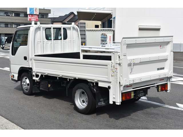 ISUZU ELF 2012