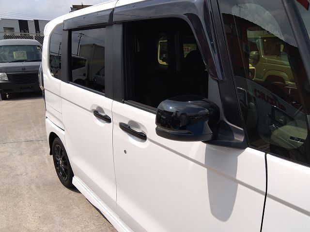 HONDA N BOX CUSTOM 2023