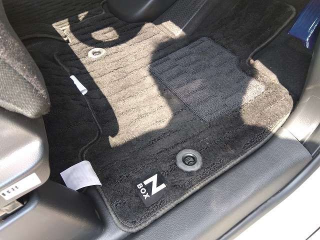 HONDA N BOX CUSTOM 2023