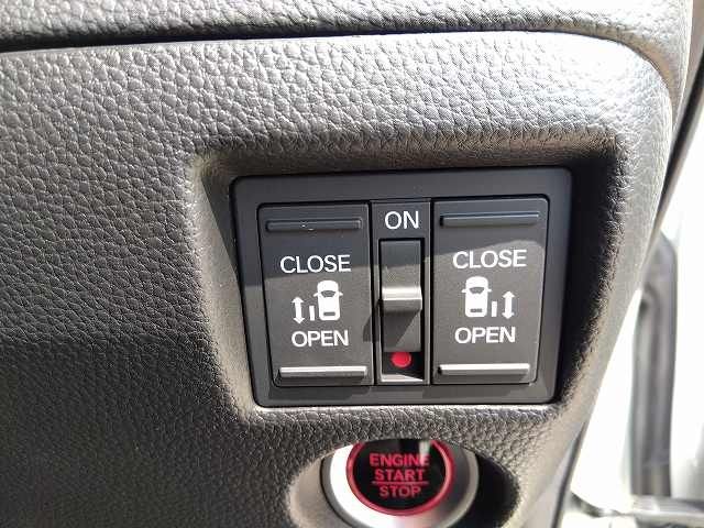 HONDA N BOX CUSTOM 2023