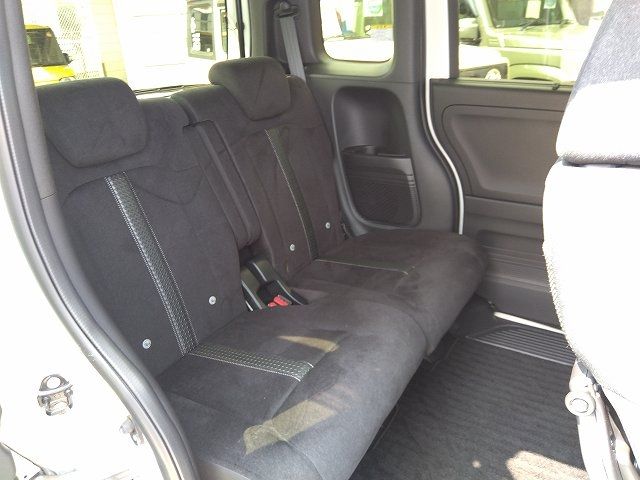 HONDA N BOX CUSTOM 2023