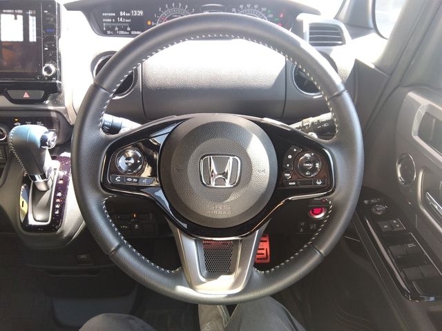 HONDA N BOX CUSTOM 4WD 2022