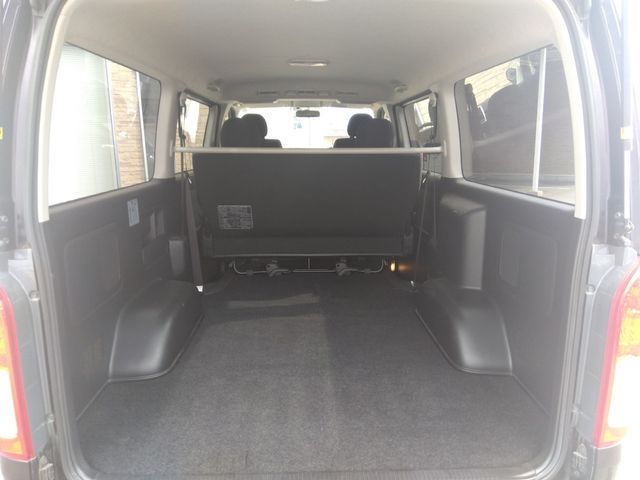 TOYOTA HIACE van 4WD 2016