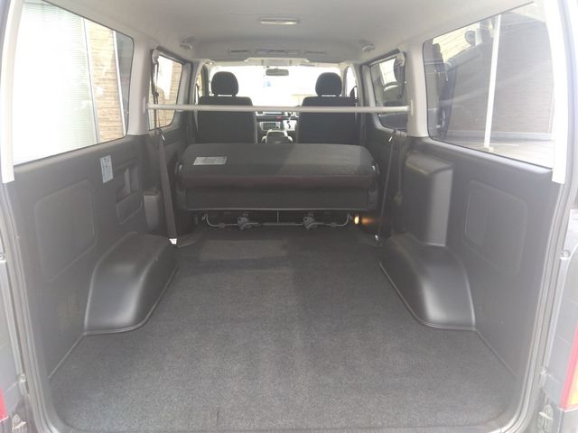 TOYOTA HIACE van 4WD 2016