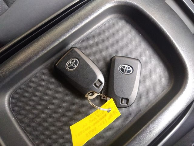 TOYOTA HIACE van 4WD 2016