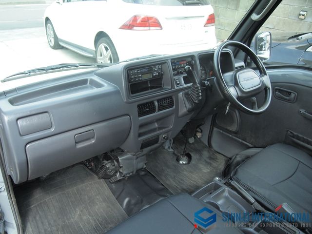 SUBARU SAMBAR truck 4WD 2000