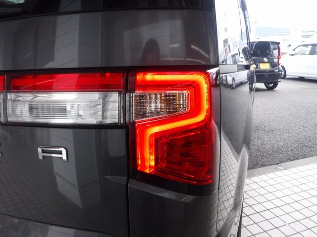 MITSUBISHI DELICA D:5 4WD 2020