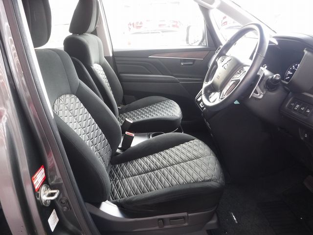 MITSUBISHI DELICA D:5 4WD 2020