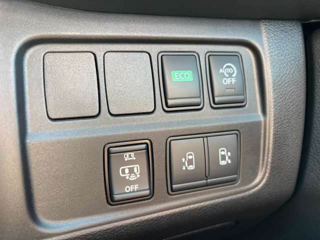 NISSAN SERENA  S-HYBRID 4WD 2017