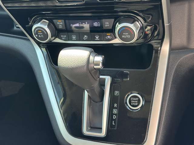 NISSAN SERENA  S-HYBRID 4WD 2017