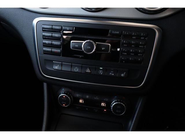 MERCEDES BENZ MERCEDES BENZ GLA class 2015