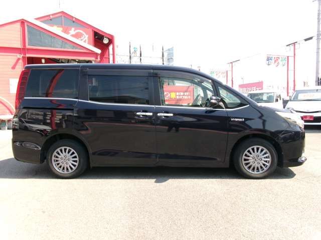 TOYOTA ESQUIRE HYBRID 2015