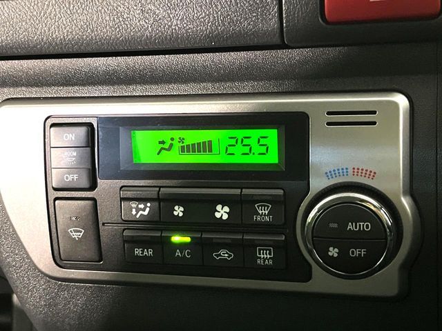 TOYOTA HIACE wagon 4WD 2023