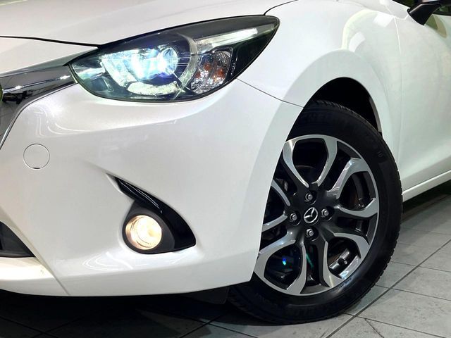 MAZDA DEMIO 2016