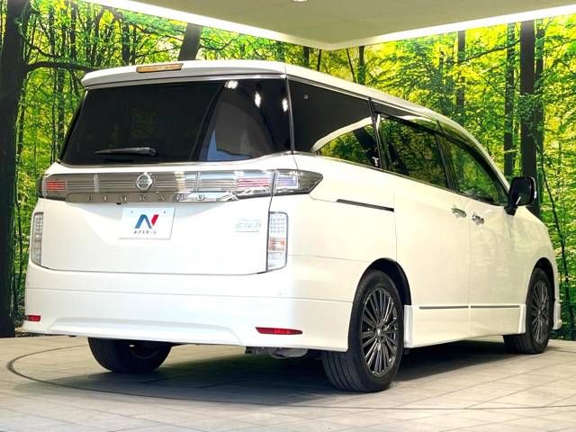 NISSAN ELGRAND 2015