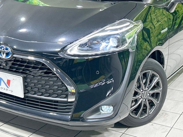 TOYOTA SIENTA HYBRID 2019
