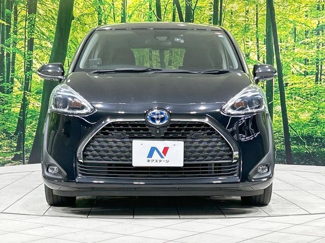 TOYOTA SIENTA HYBRID 2019