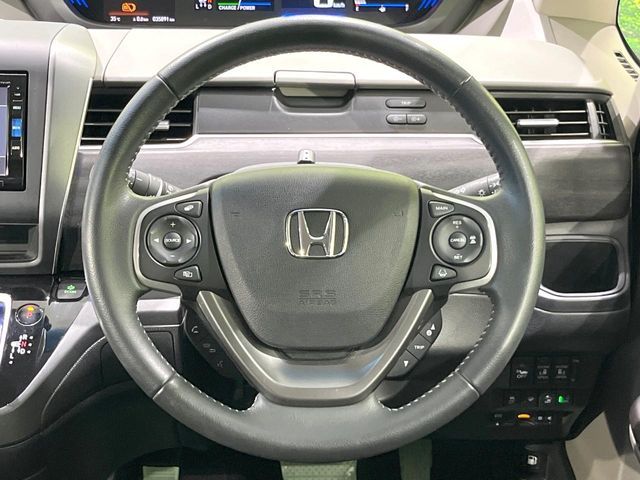 HONDA FREED HYBRID 2017