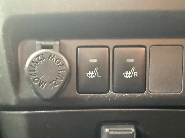 TOYOTA ROOMY 4WD 2018