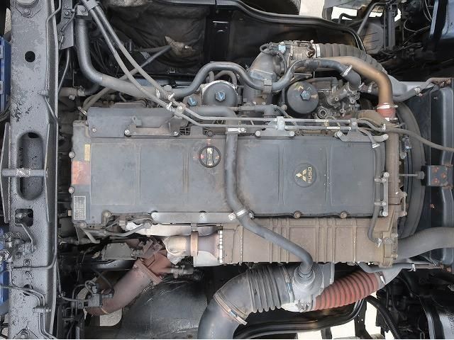 MITSUBISHI FUSOU SUPER GREAT 2015