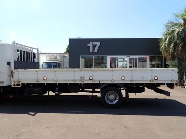 MITSUBISHI FUSOU FIGHTER 2017