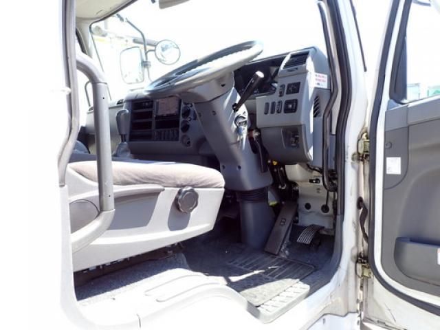 MITSUBISHI FUSOU FIGHTER 2017